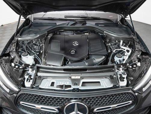 2025 Mercedes-Benz GLC 300 Base