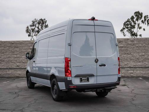 2025 Mercedes-Benz Sprinter 2500 High Roof