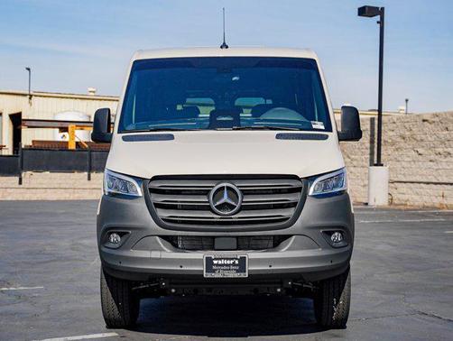 2025 Mercedes-Benz Sprinter 2500 Standard Roof