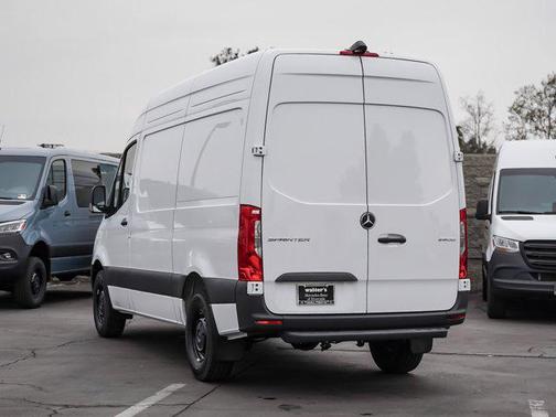 2025 Mercedes-Benz Sprinter 2500 High Roof
