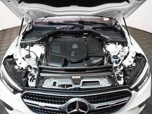 2026 Mercedes-Benz GLC 300 Base