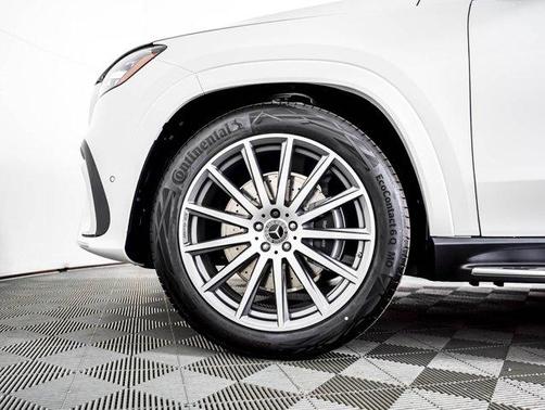 Polar White 2026 Mercedes-Benz GLS 450 4MATIC
