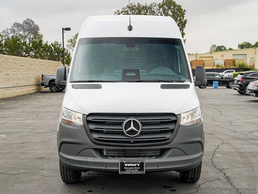 Arctic White 2026 Mercedes-Benz Sprinter 2500 High Roof
