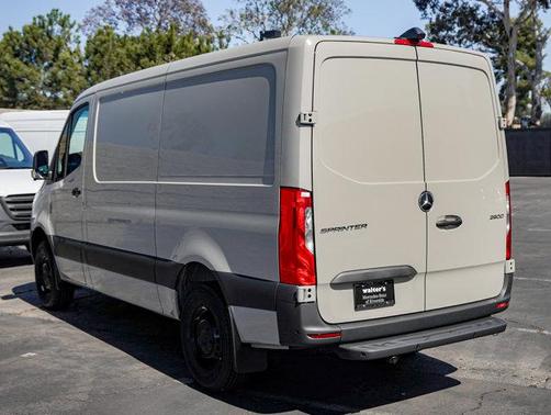 2025 Mercedes-Benz Sprinter 2500 Standard Roof