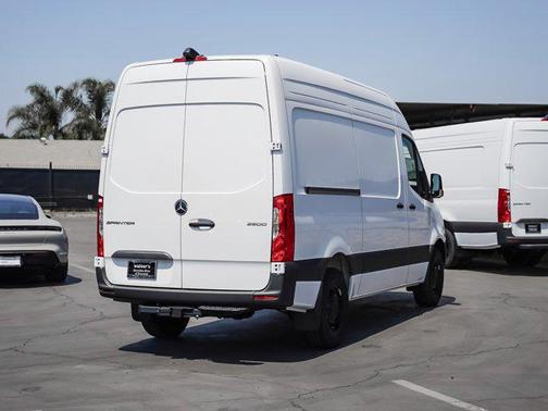 2025 Mercedes-Benz Sprinter 2500 Standard Roof