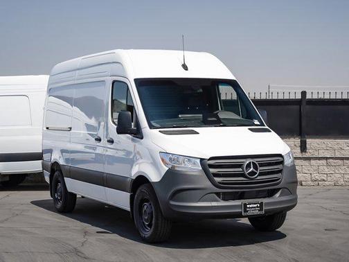 2025 Mercedes-Benz Sprinter 2500 Standard Roof