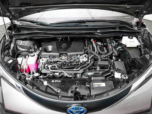 2024 Toyota Sienna LE