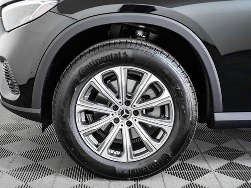 2026 Mercedes-Benz GLC 300 Base