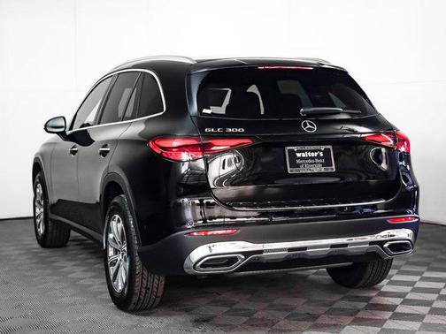 2026 Mercedes-Benz GLC 300 Base