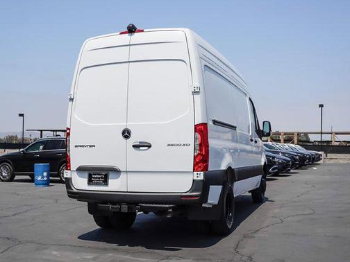 2025 Mercedes-Benz Sprinter 3500XD Standard Roof