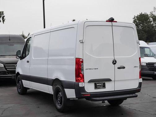 2025 Mercedes-Benz Sprinter 2500 Standard Roof