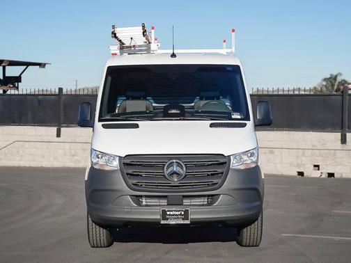 2025 Mercedes-Benz Sprinter 2500 Standard Roof