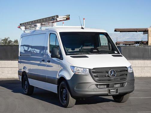 2025 Mercedes-Benz Sprinter 2500 Standard Roof