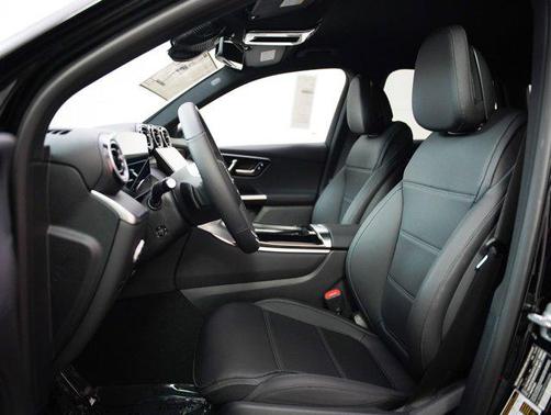 2026 Mercedes-Benz GLC 300 Base