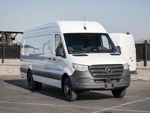 2025 Mercedes-Benz Sprinter 3500 High Roof