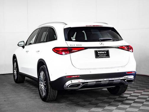 2025 Mercedes-Benz GLC 300 4MATIC