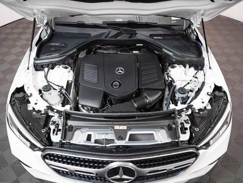 2025 Mercedes-Benz GLC 300 4MATIC