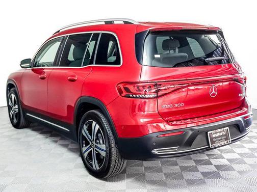 2023 Mercedes-Benz EQB 300 4MATIC