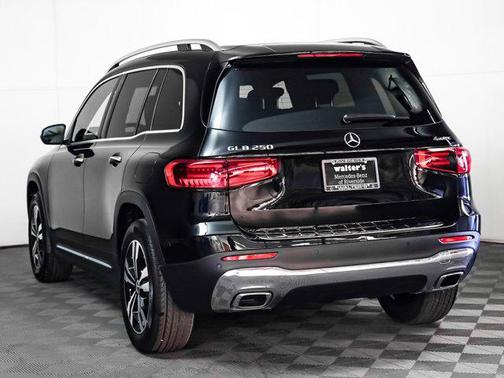 2025 Mercedes-Benz GLB 250 4MATIC