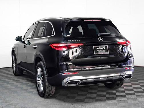 2025 Mercedes-Benz GLC 300 4MATIC