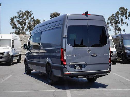 2025 Mercedes-Benz Sprinter 2500 High Roof