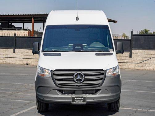Arctic White 2026 Mercedes-Benz Sprinter 2500 High Roof