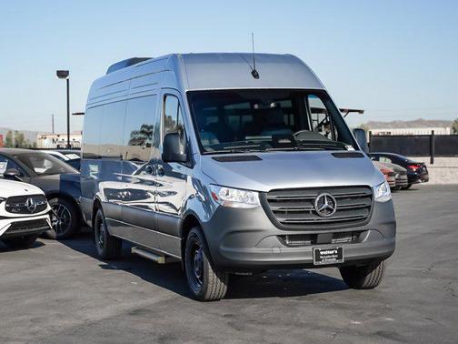 2025 Mercedes-Benz Sprinter 2500 High Roof