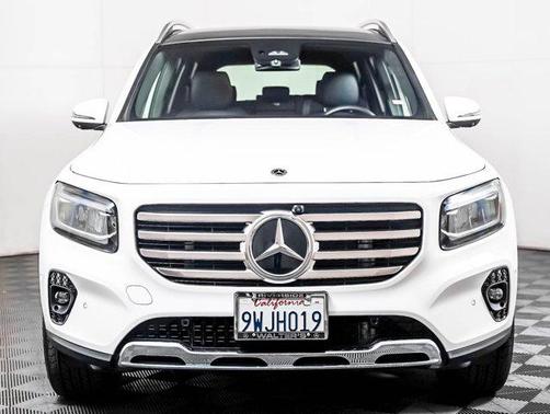Polar White 2026 Mercedes-Benz GLB 250 4MATIC