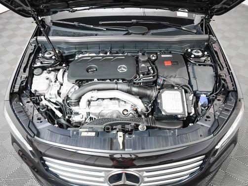 2025 Mercedes-Benz GLB 250 4MATIC