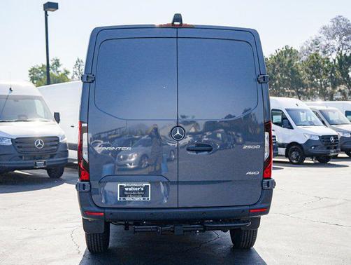 2025 Mercedes-Benz Sprinter 2500 Standard Roof