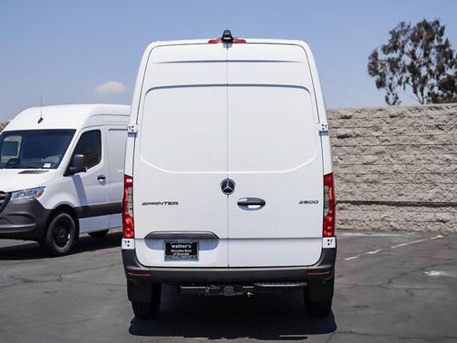 2025 Mercedes-Benz Sprinter 2500 High Roof
