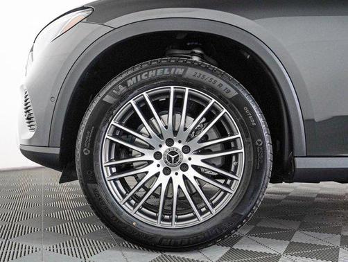 2026 Mercedes-Benz GLC 300 Base