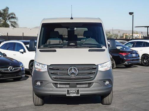 2025 Mercedes-Benz Sprinter 2500 Standard Roof