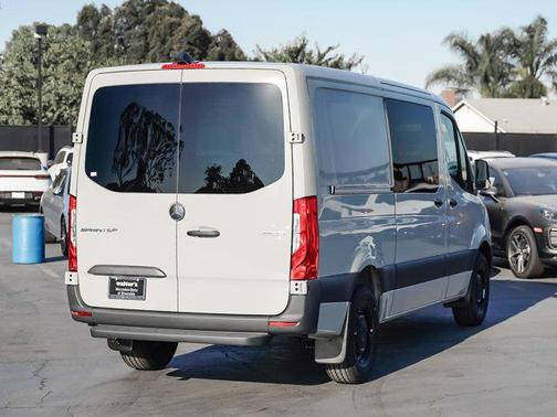 2025 Mercedes-Benz Sprinter 2500 Standard Roof