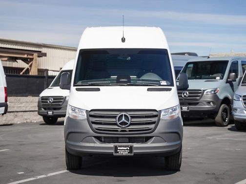 2025 Mercedes-Benz Sprinter 2500 High Roof