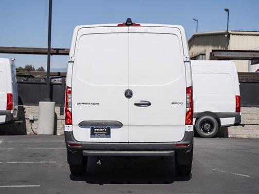 2025 Mercedes-Benz Sprinter 2500 Standard Roof