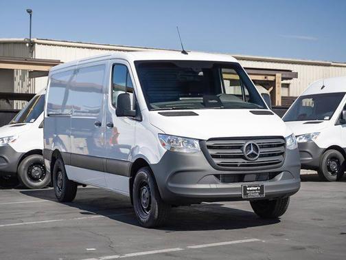 2025 Mercedes-Benz Sprinter 2500 Standard Roof