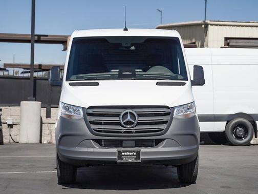 2025 Mercedes-Benz Sprinter 2500 Standard Roof