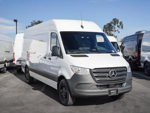 2025 Mercedes-Benz Sprinter 2500 High Roof