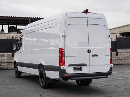 2025 Mercedes-Benz Sprinter 3500 High Roof