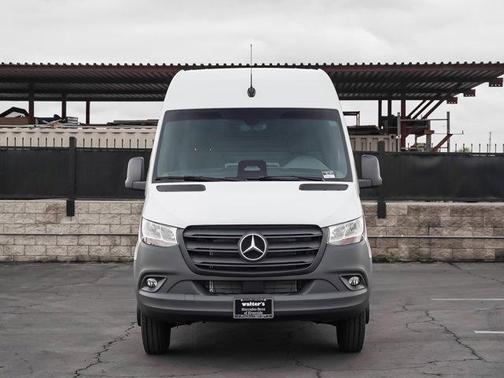 2025 Mercedes-Benz Sprinter 3500 High Roof