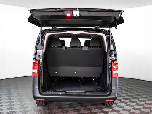 2023 Mercedes-Benz Metris Base