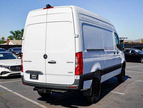2025 Mercedes-Benz Sprinter 2500 Standard Roof