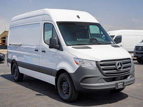 2025 Mercedes-Benz Sprinter 2500 High Roof