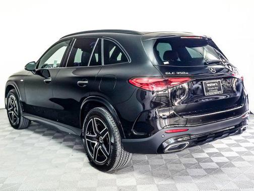 2025 Mercedes-Benz GLC 350e Base