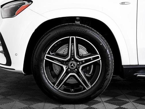2025 Mercedes-Benz GLE 450e 4MATIC