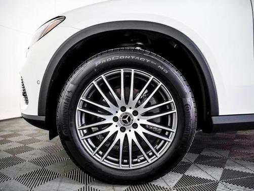 2025 Mercedes-Benz GLC 300 Base