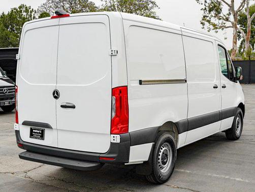 Arctic White 2026 Mercedes-Benz Sprinter 2500 Standard Roof