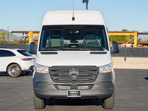 2026 Mercedes-Benz Sprinter 2500 High Roof