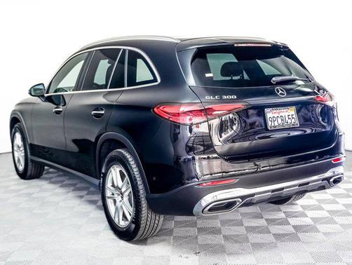 2025 Mercedes-Benz GLC 300 Base